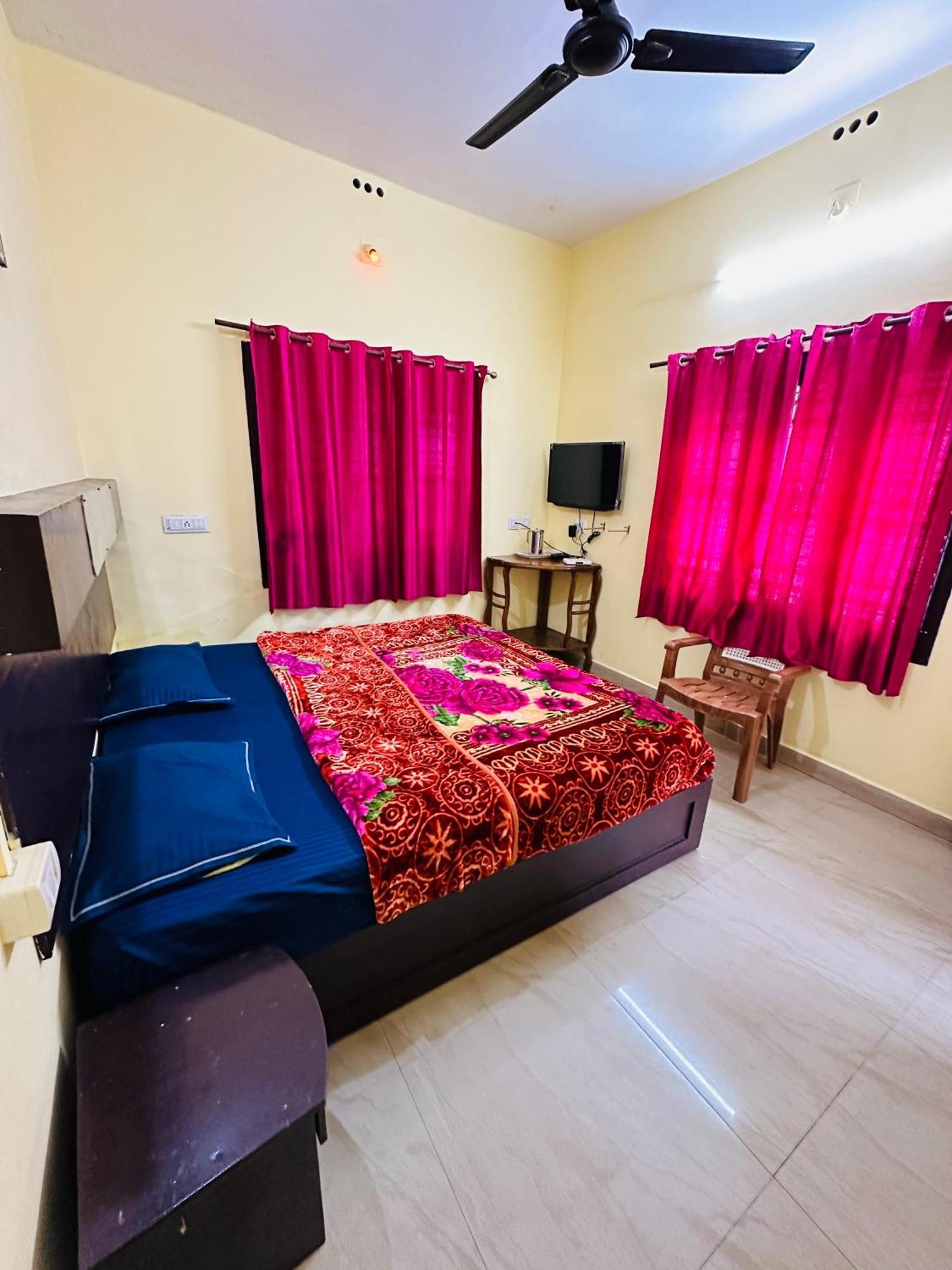 G Mount Budget Stay Munnar Esterno foto